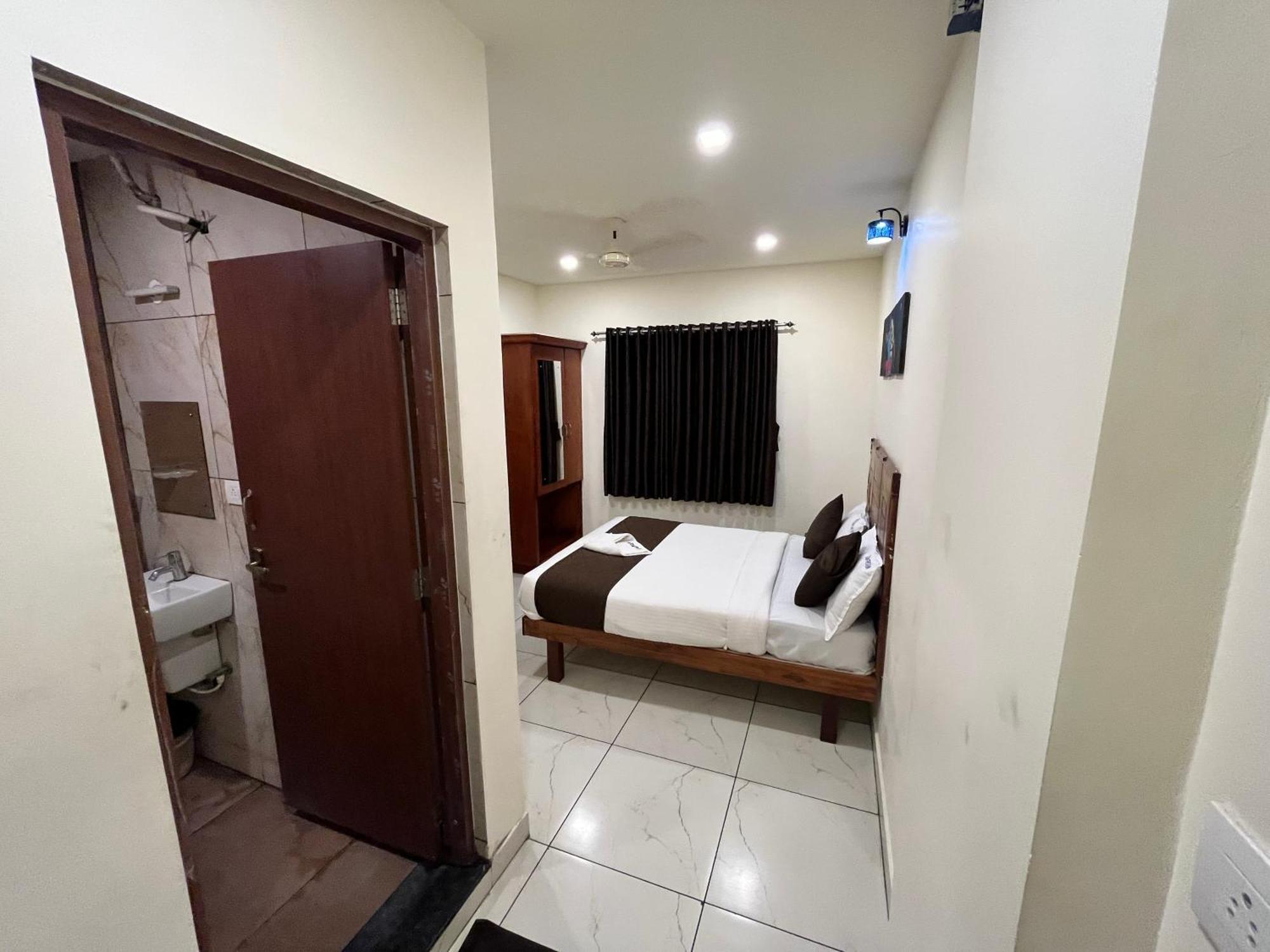 Hotel Velan Temple View Palani Zewnętrze zdjęcie